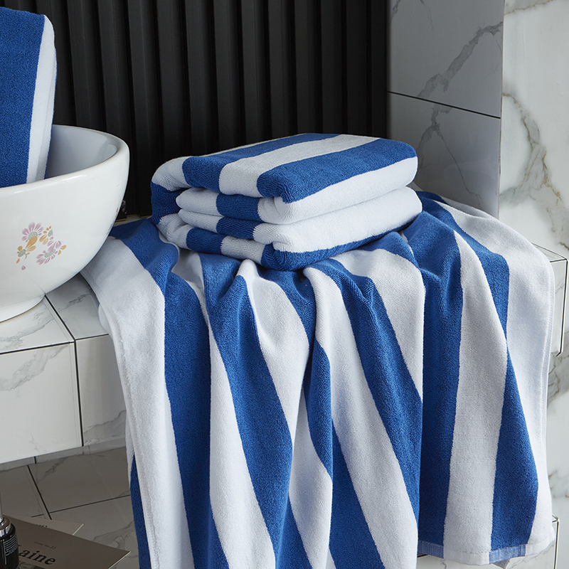 Пляжное полотенце/полотенце для бассейна с окрашенной в массе пряжей, сине-белые полоски